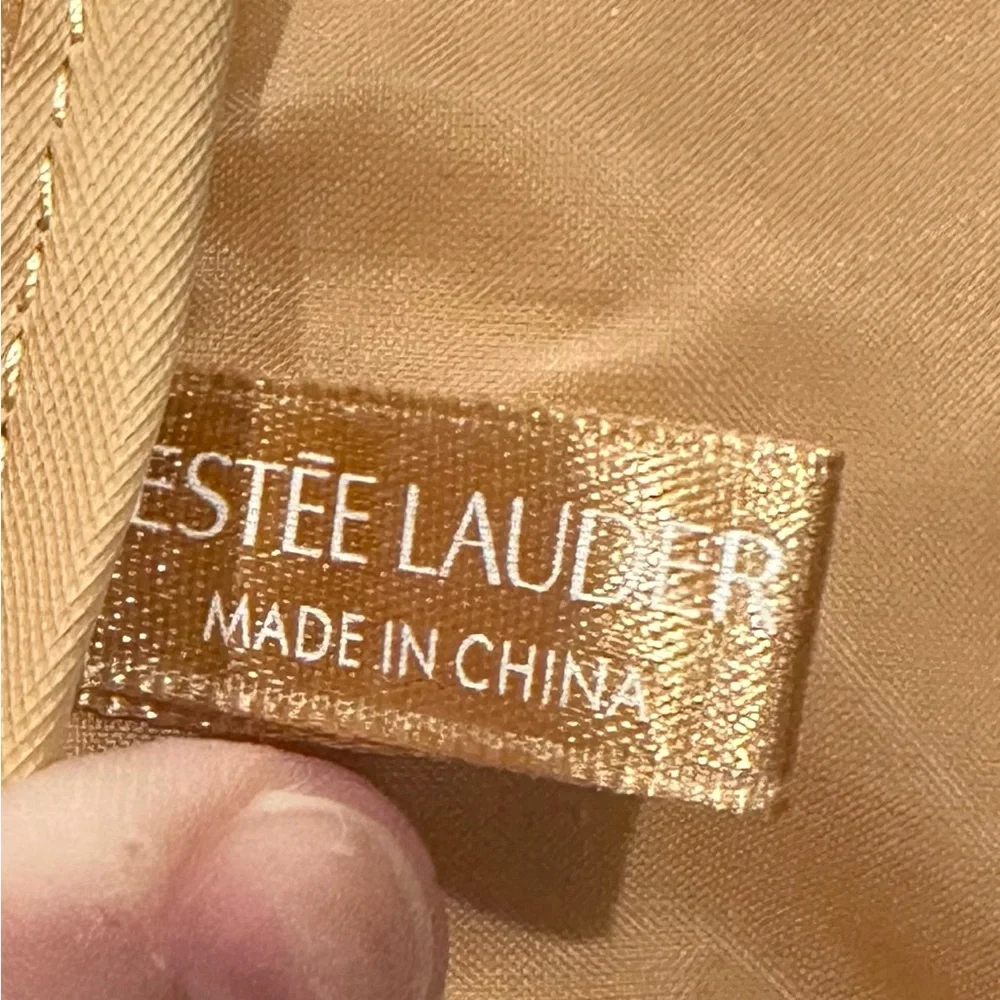 Estée Lauder travel bag - Picture 9 of 13